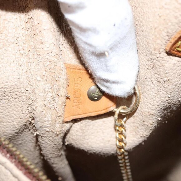 LOUIS VUITTON Monogram Bucket GM Shoulder Bag - Picture 15 of 16